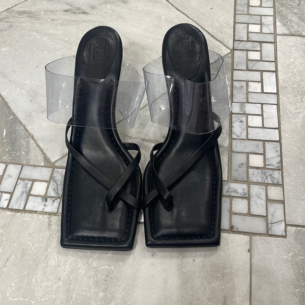 TORAL heels